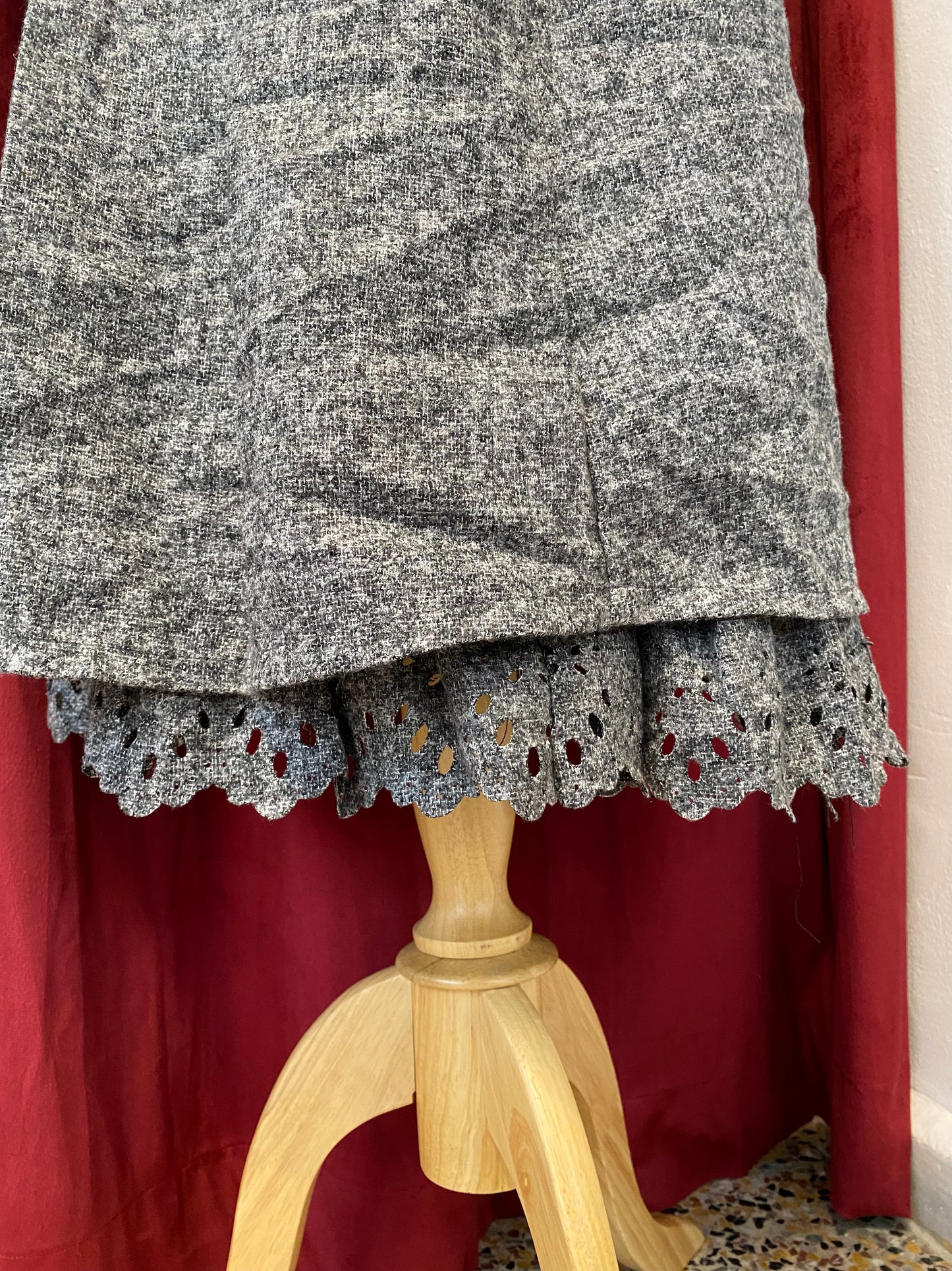 Grey midi skirt with lace details on the bottom