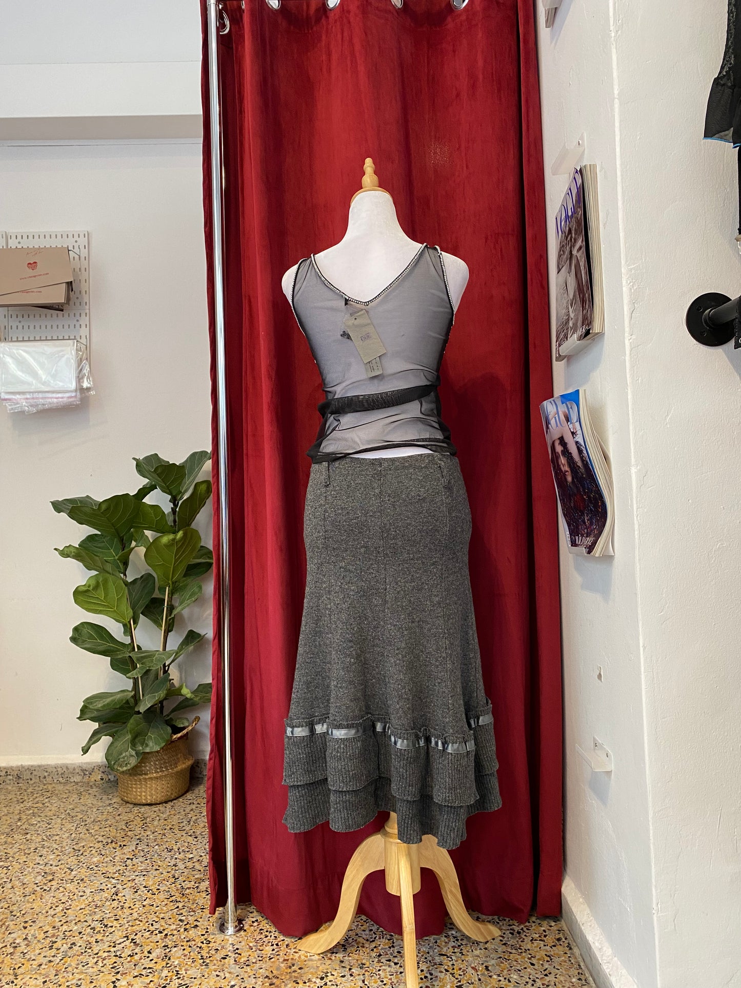 Grey mohair midi ruffled skirt