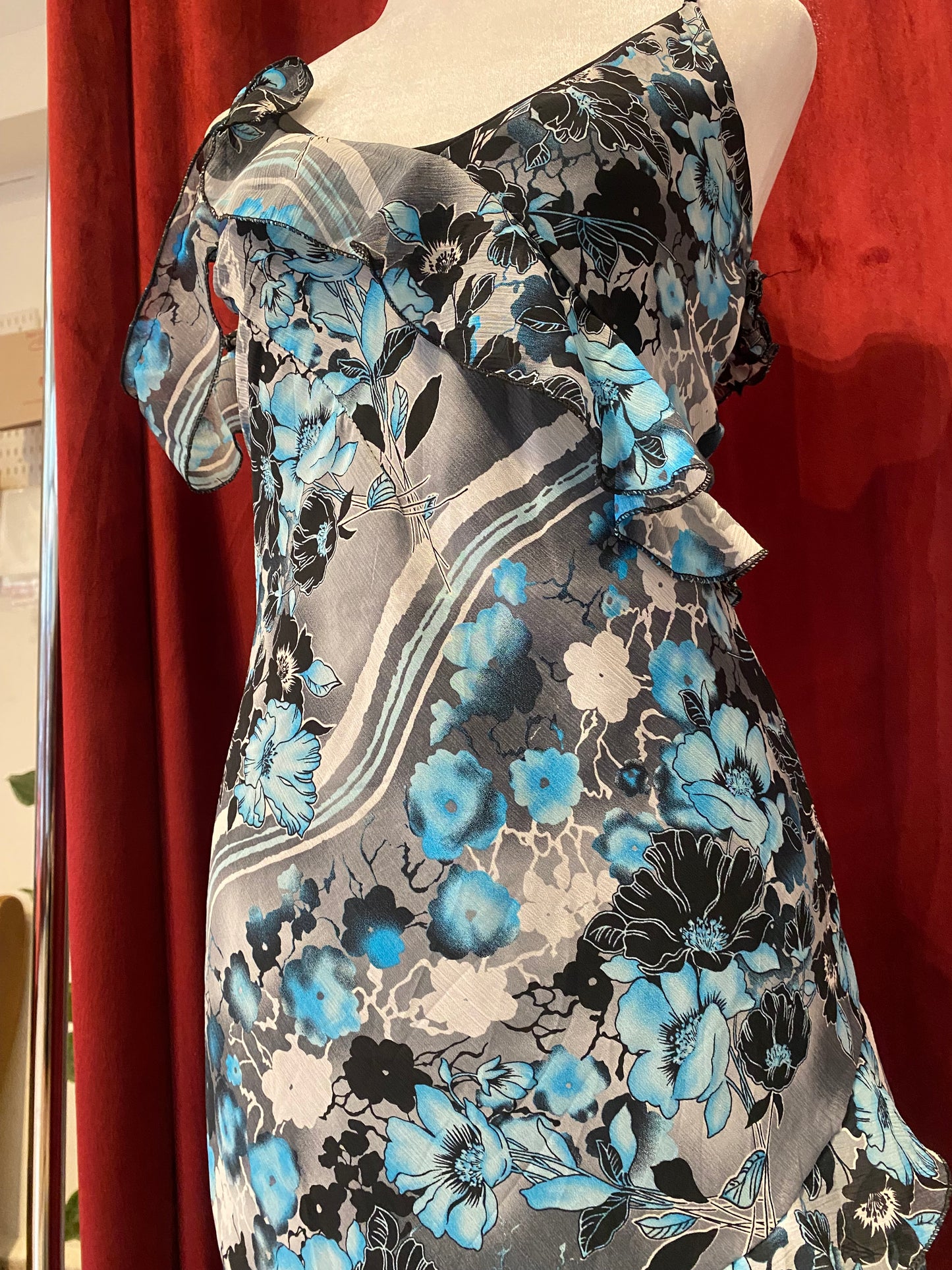 Summer ethereal floral dress 💙