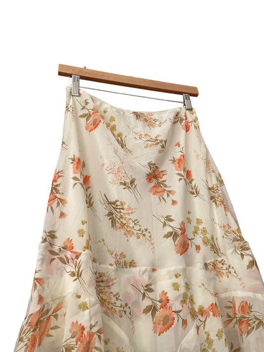 White ethereal floral skirt 🤍