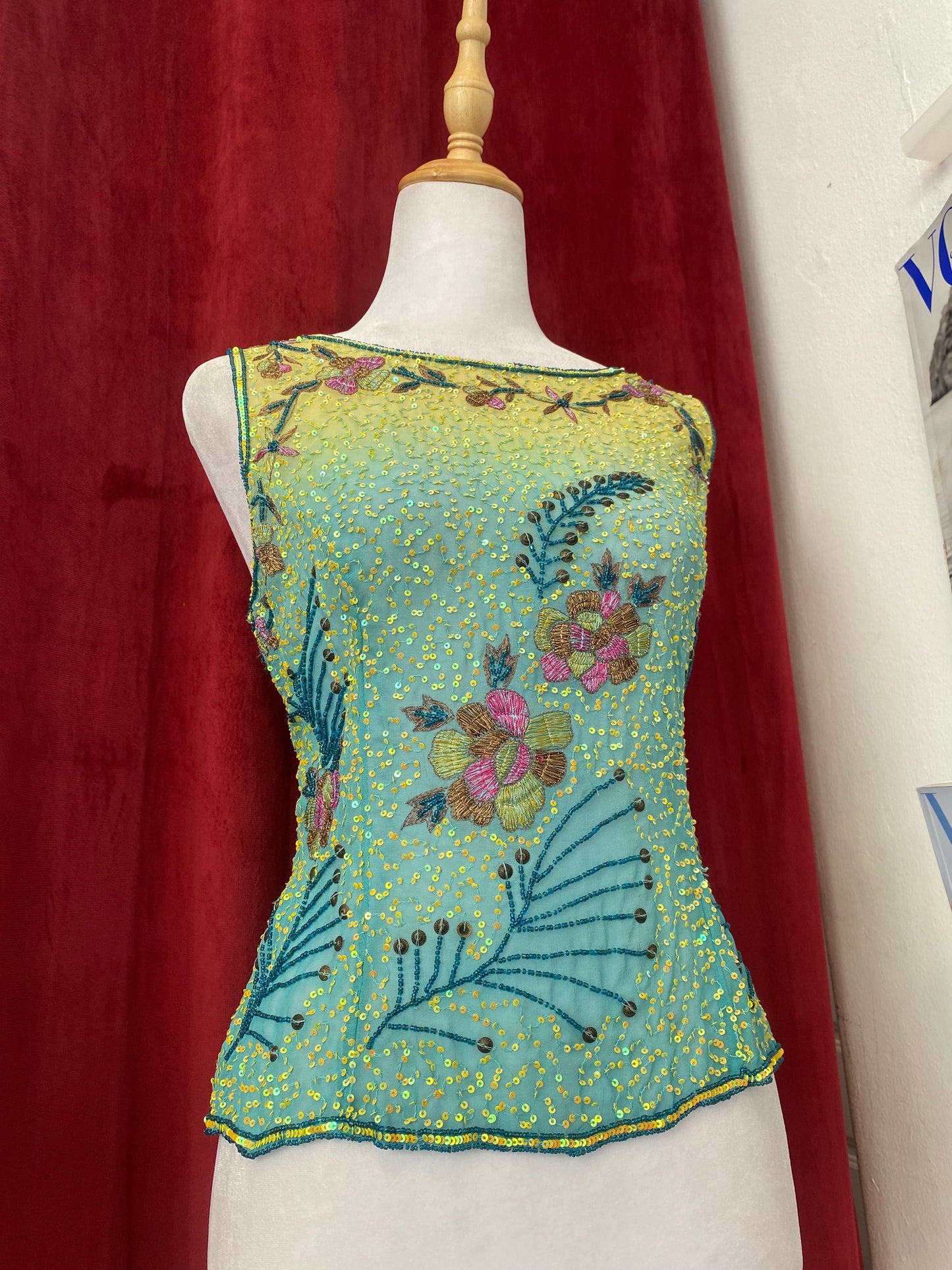 100% silk sequin ocean top 🌊