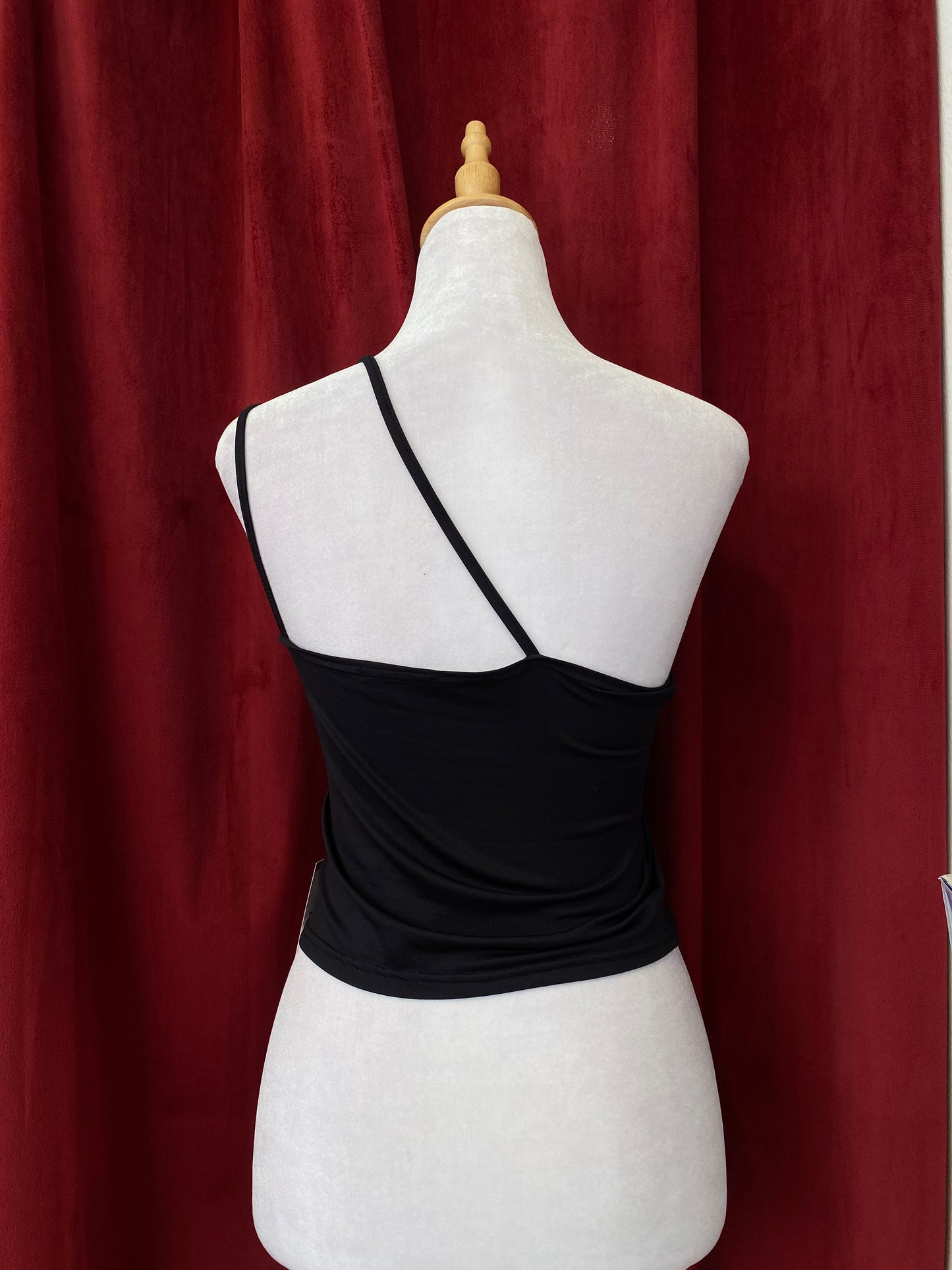 Black y2k one shoulder top