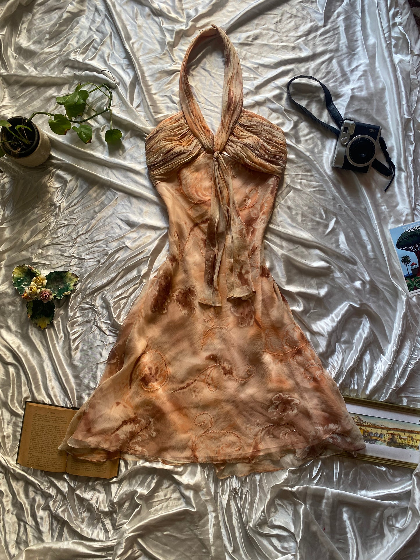 100% silk dress with sequin details