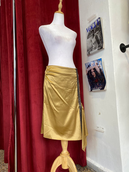Brand new satin Toi&Moi gold skirt