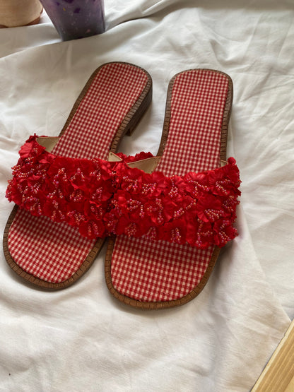 Brand new vintage flower sandals