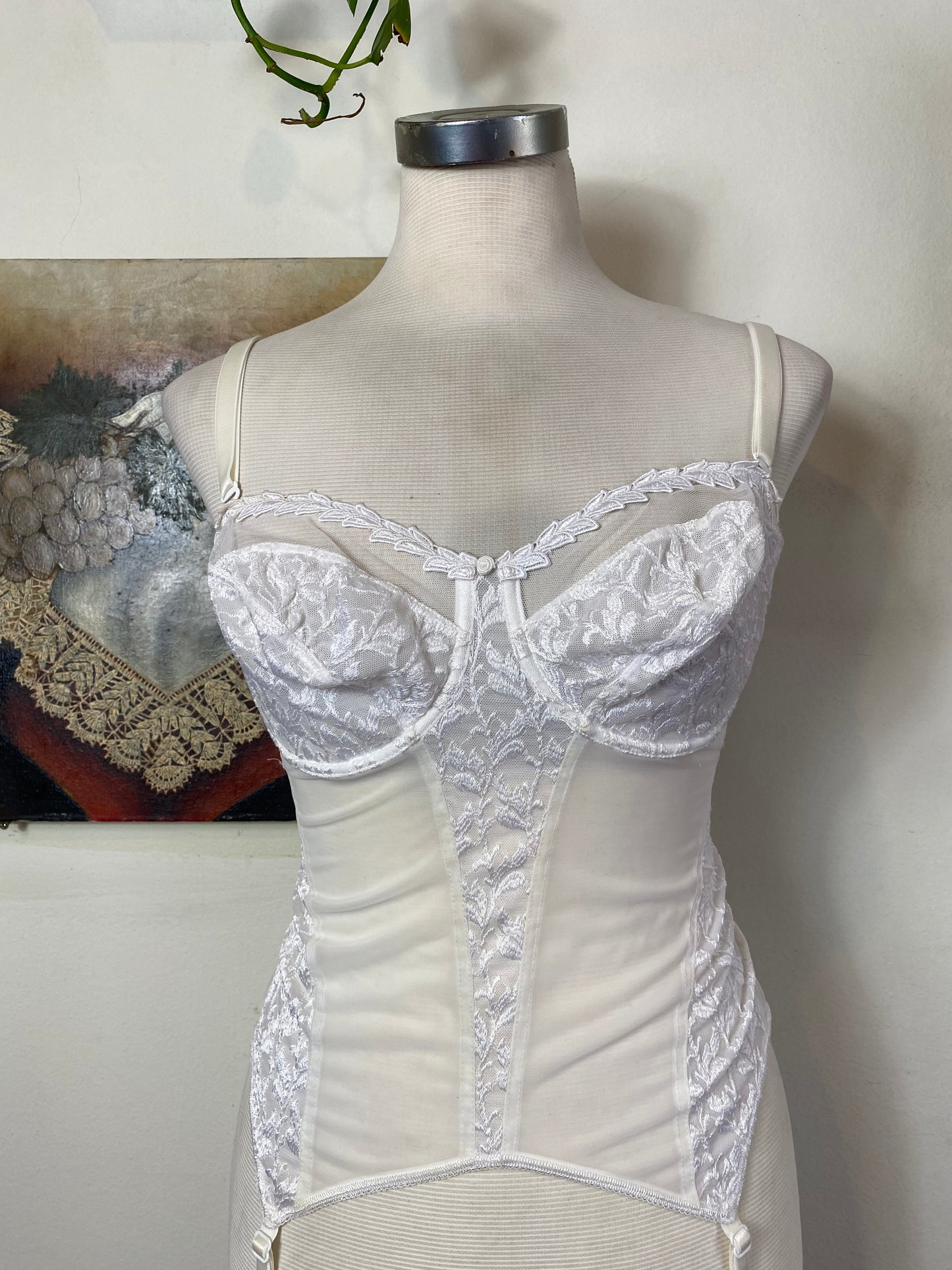 Bridal white corset with amazing details