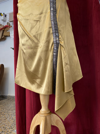 Brand new satin Toi&Moi gold skirt