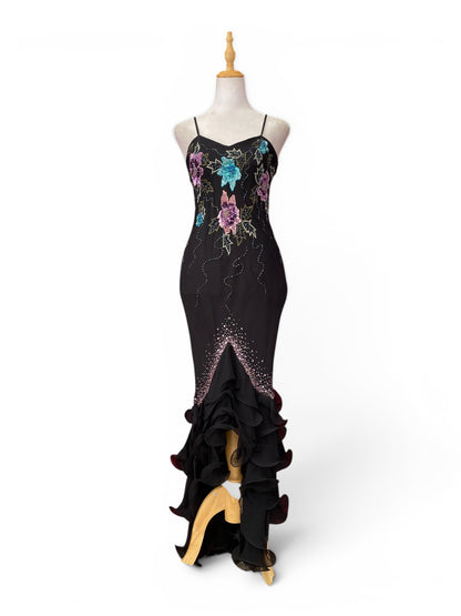 100% silk princess gown 🖤