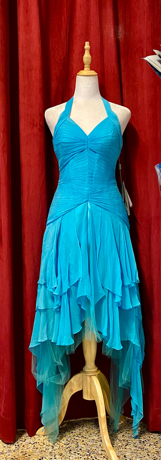 100% silk yve London blue gown 🩵