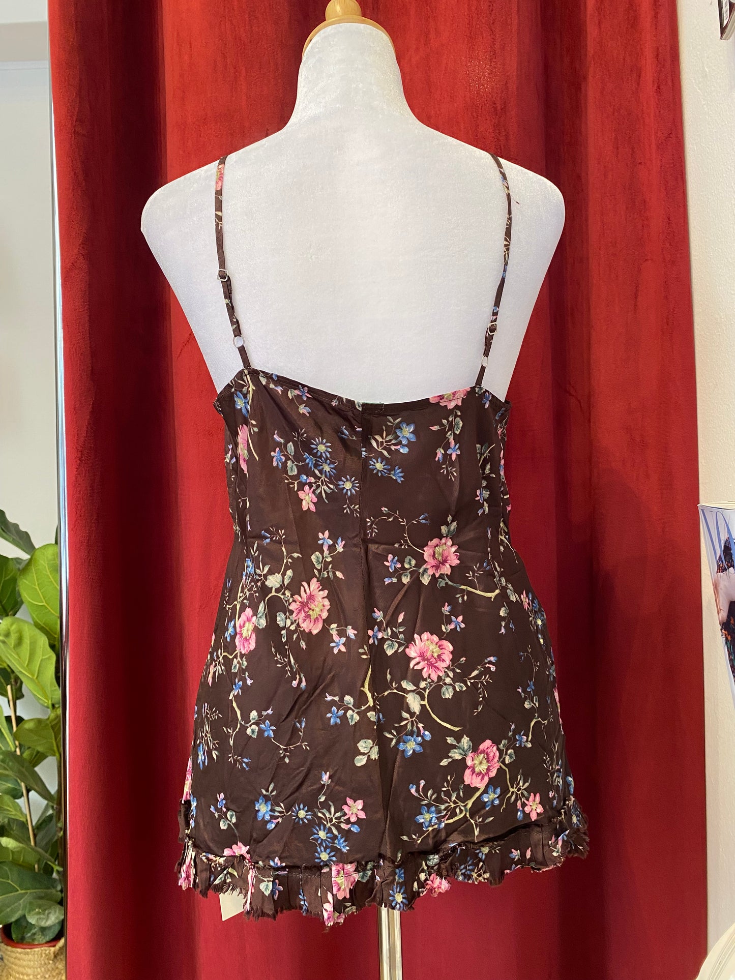 Vintage Benetton floral brown blouse with lace details