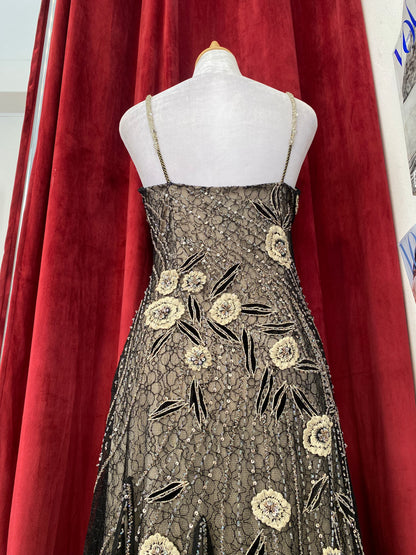 Lace brand new handcrafted gown with floral embellishments 🤍