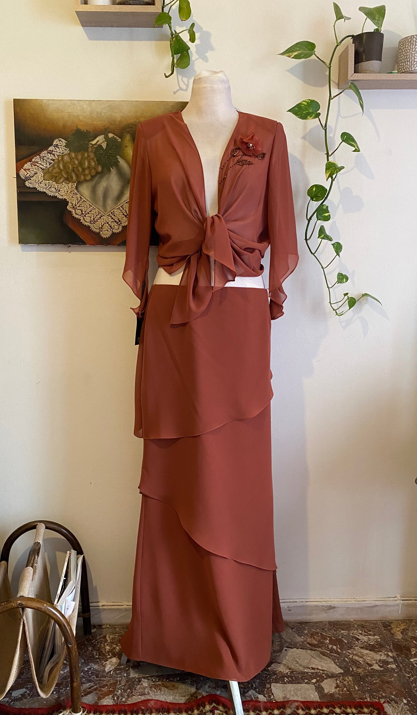 2 piece set brand new with handbeaded details