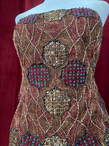 100% silk handbeaded corset ✨