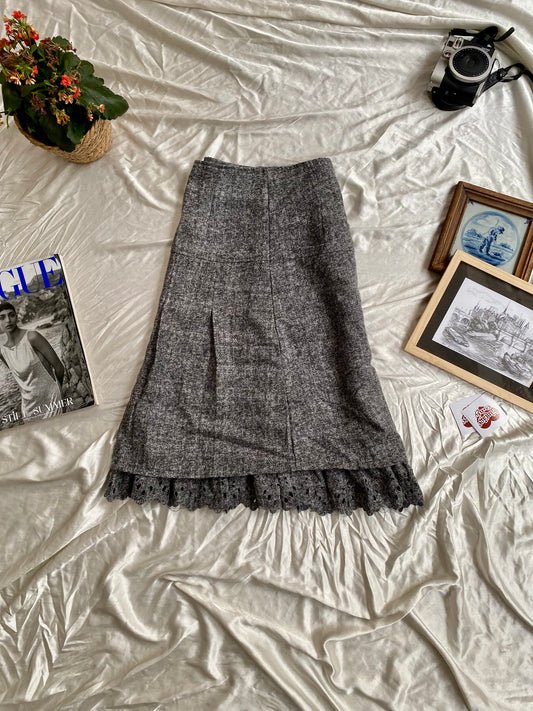 Grey midi skirt with lace details on the bottom