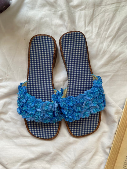 Brand new vintage blue flower sandals