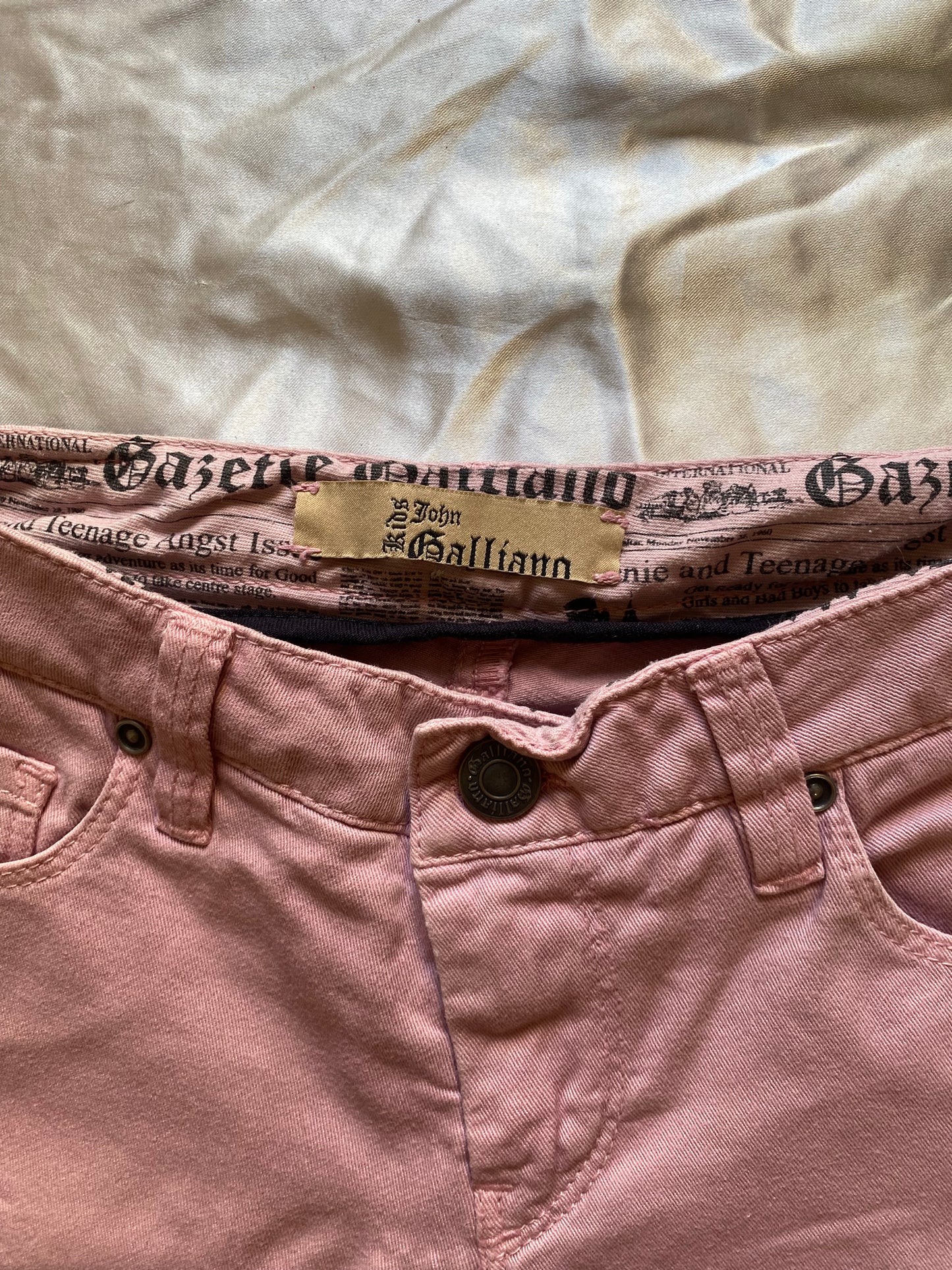 John Galliano capri pink pants