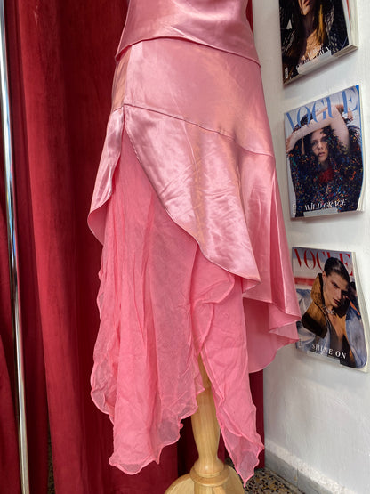 Brand new pink satin set with ruffled details