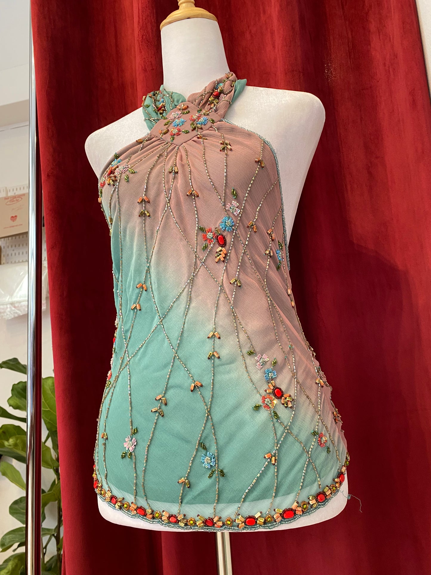 100% silk brand new multicoloured open back top 💐