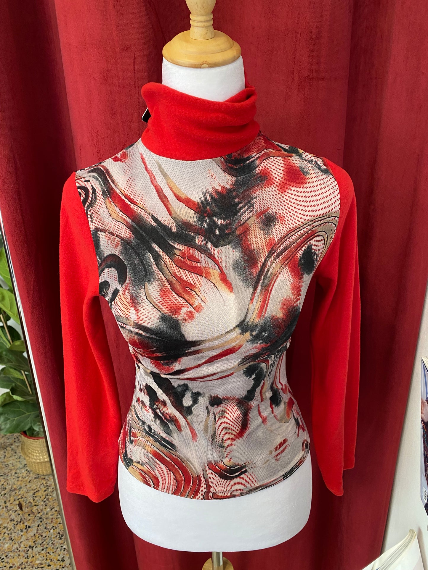 Brand new multicoloured turtleneck with red details