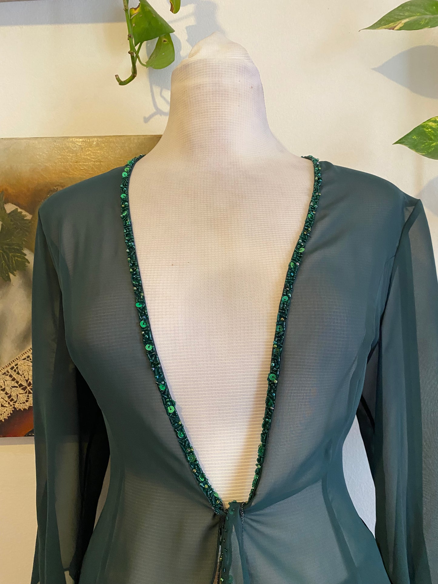 2 piece brand new emerald set with sequin details