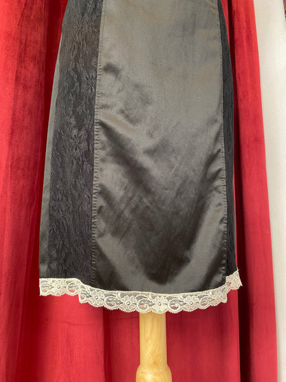 Classical Italian bodycon dress with lace details and open back