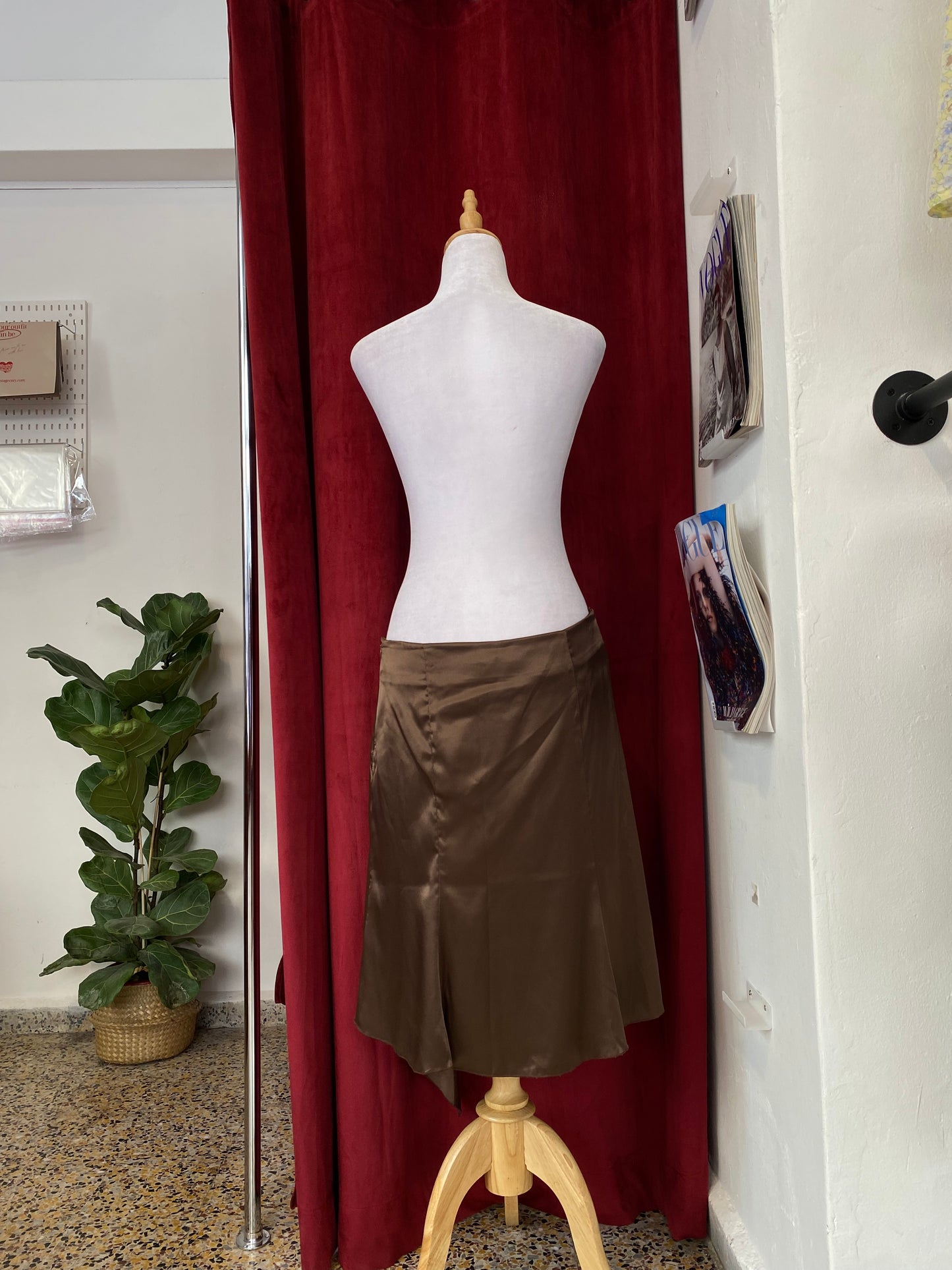 Satin brown brand new Toi&Moi skirt