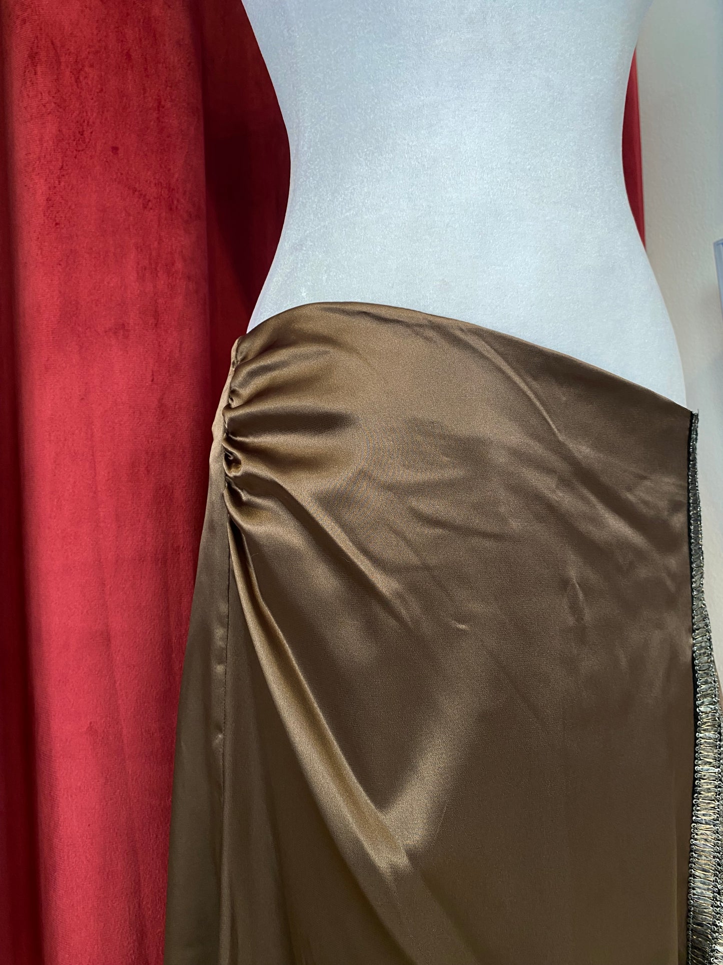 Satin brown brand new Toi&Moi skirt