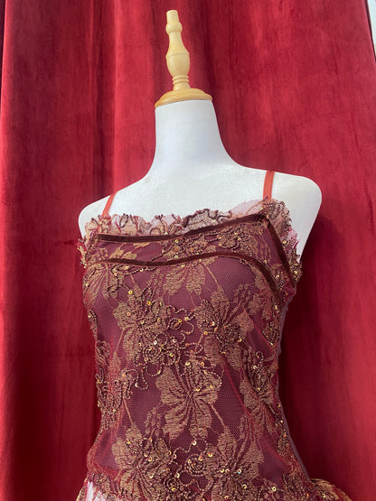 Burgundy top with gold lace ✨