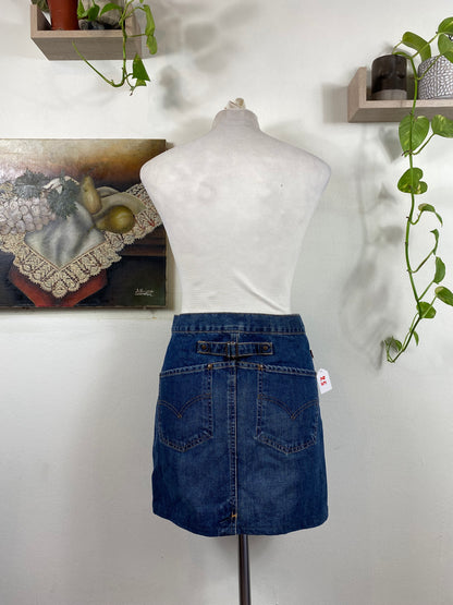 Levi’s Jean mini skirt