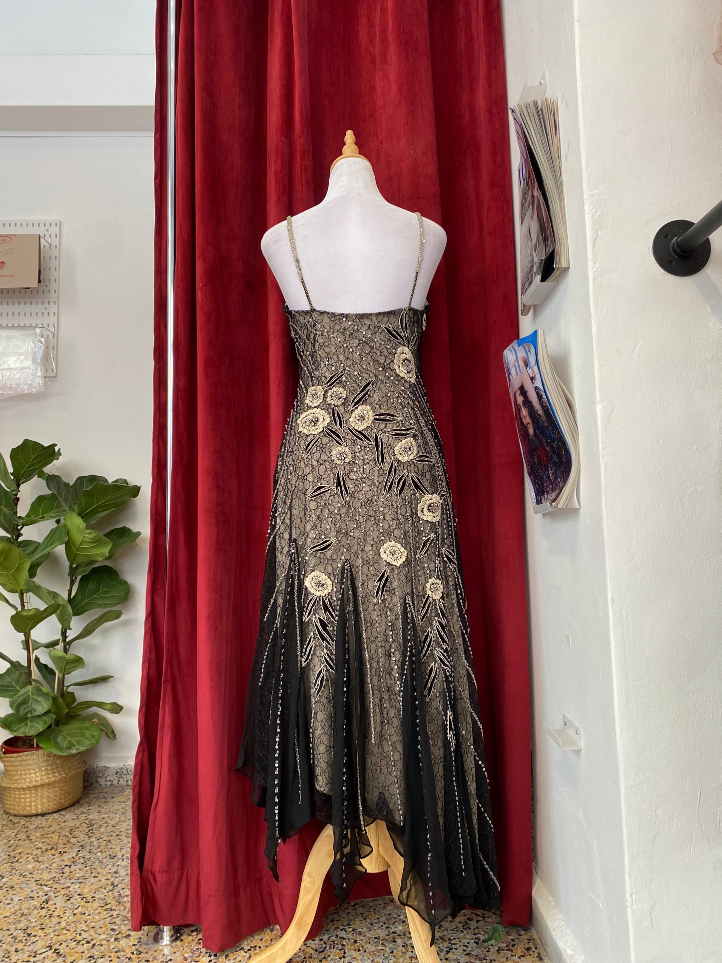 Lace brand new handcrafted gown with floral embellishments 🤍