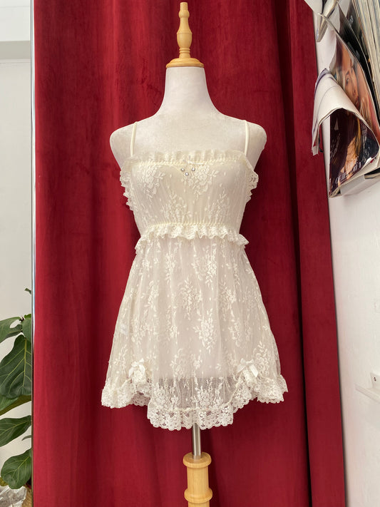 White lace top