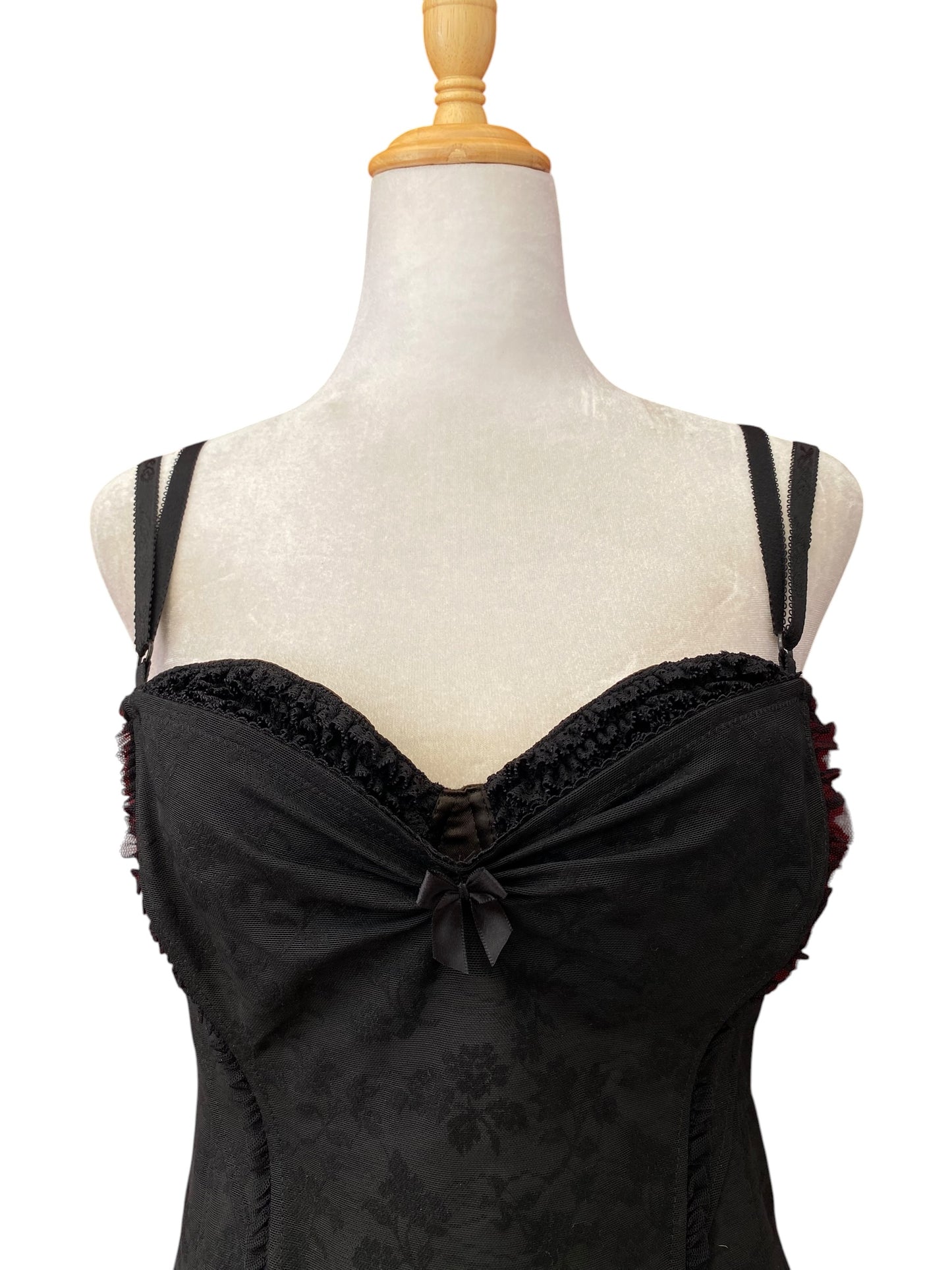 The “Versailles” corset