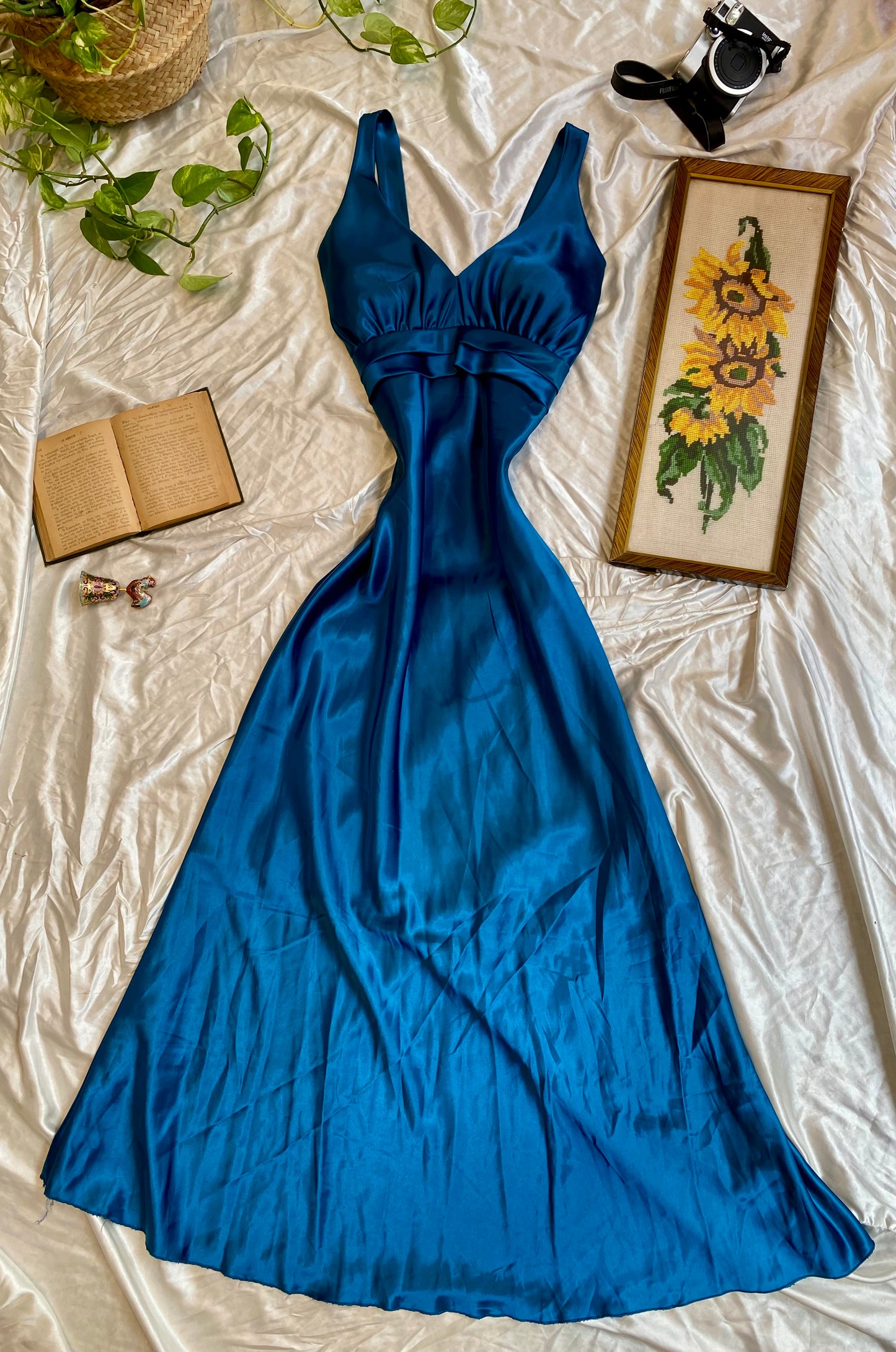 The blue satin dream