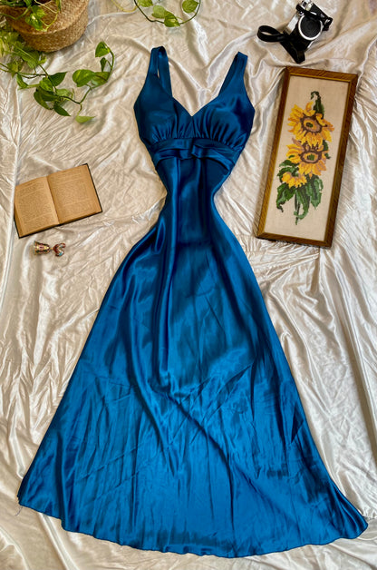 The blue satin dream