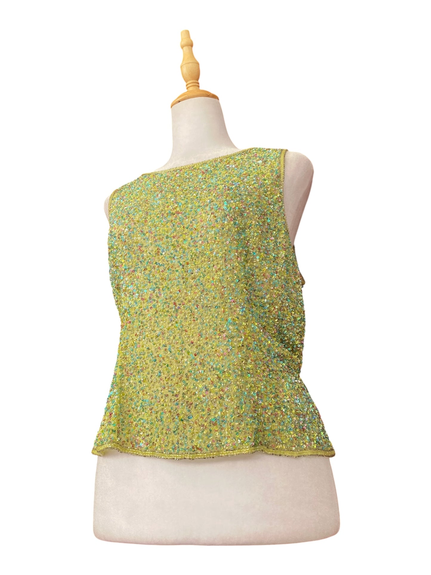 100% silk handbeaded green top 🧚