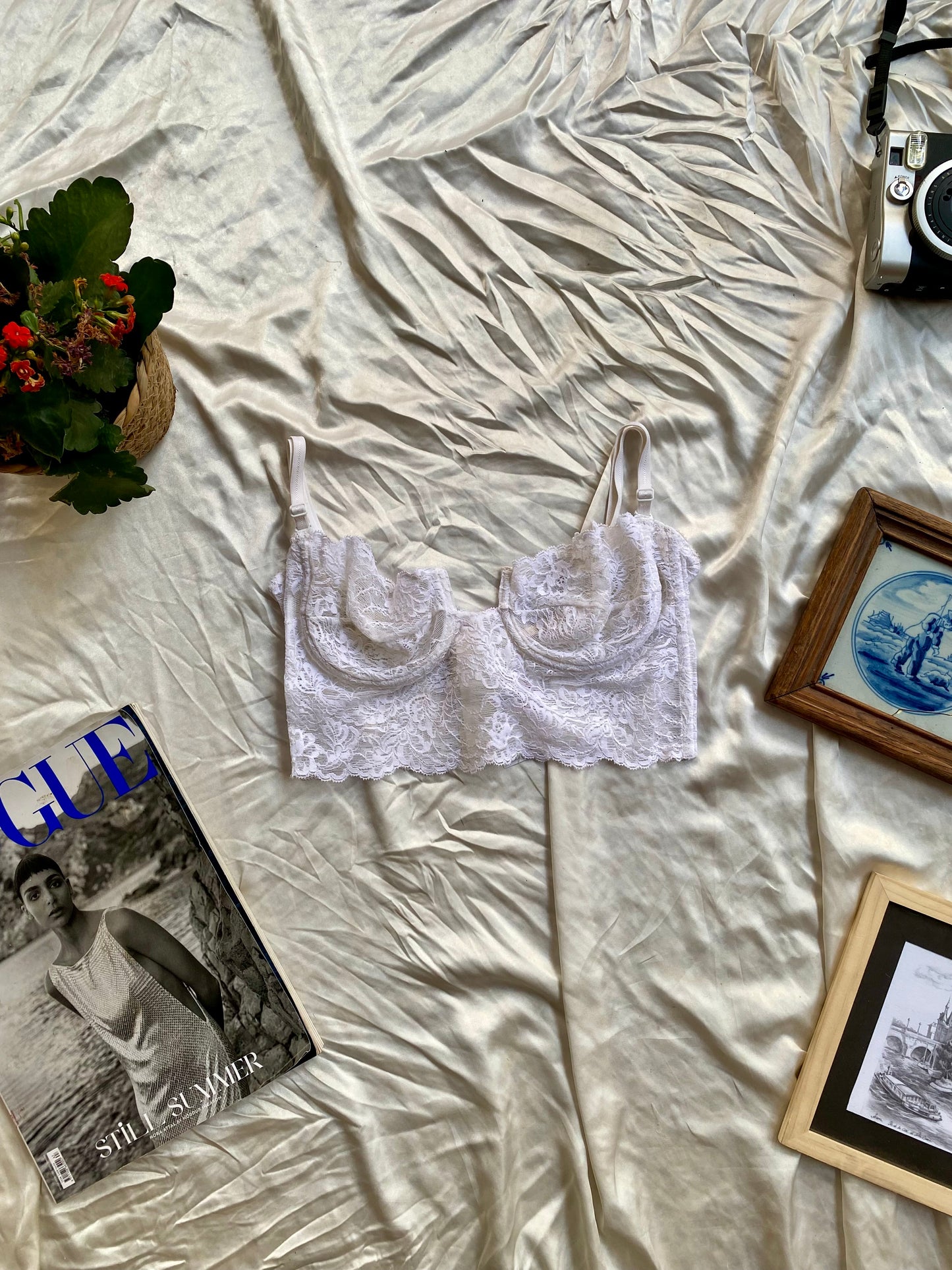 White dreamy  lace corset 🤍