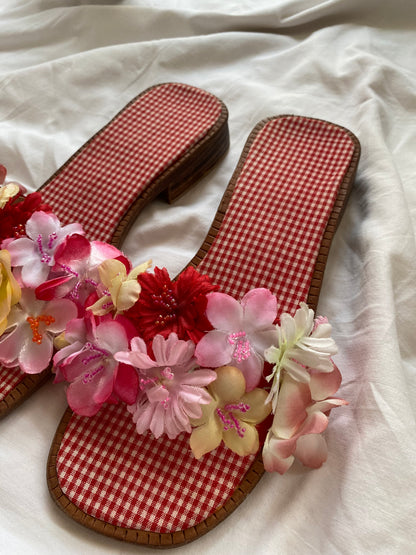 Brand new vintage flower sandal
