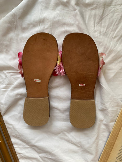 Brand new vintage flower sandal