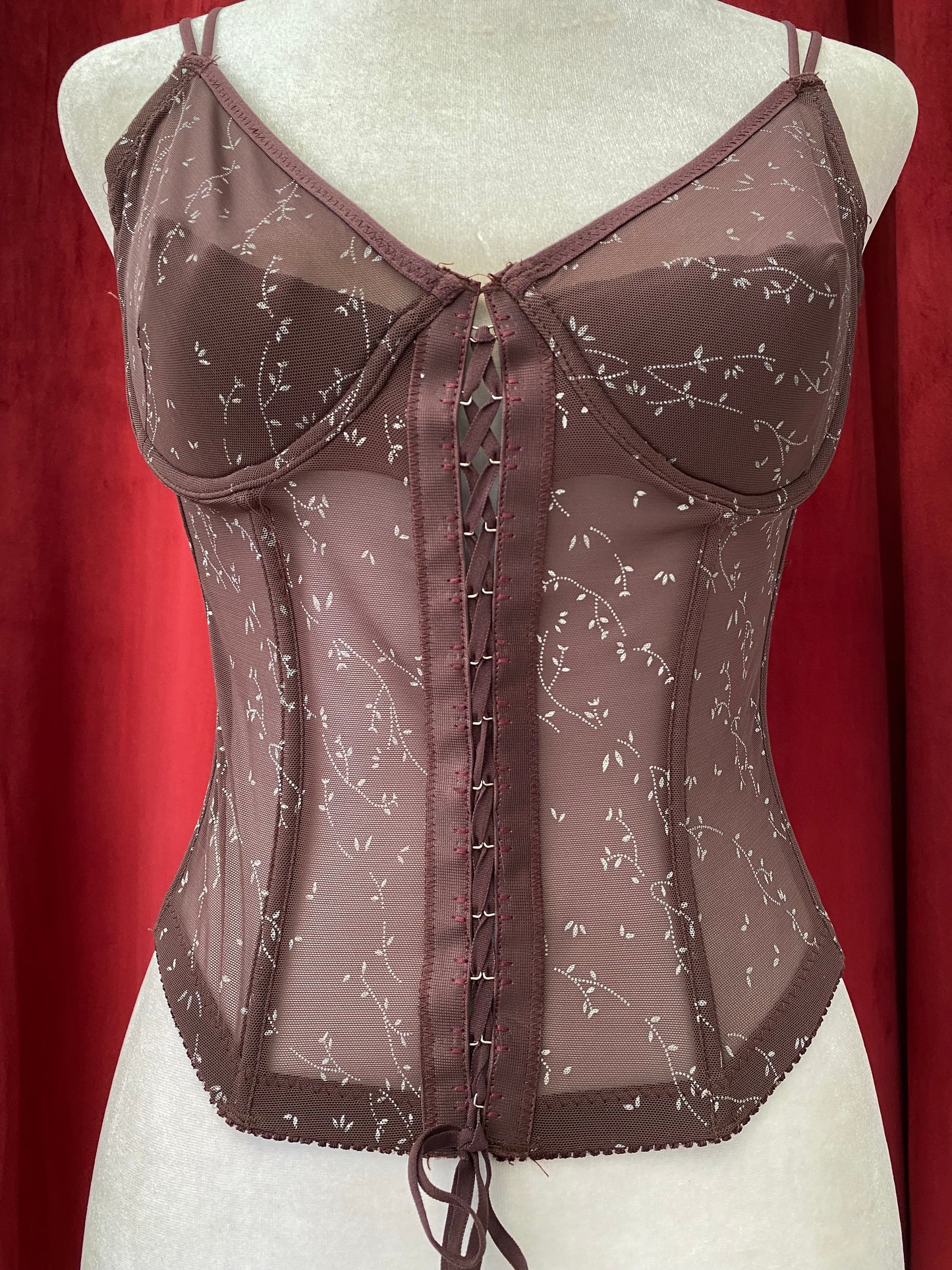 Dark brow flower corset