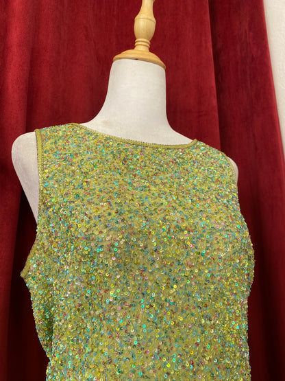 100% silk handbeaded green top 🧚