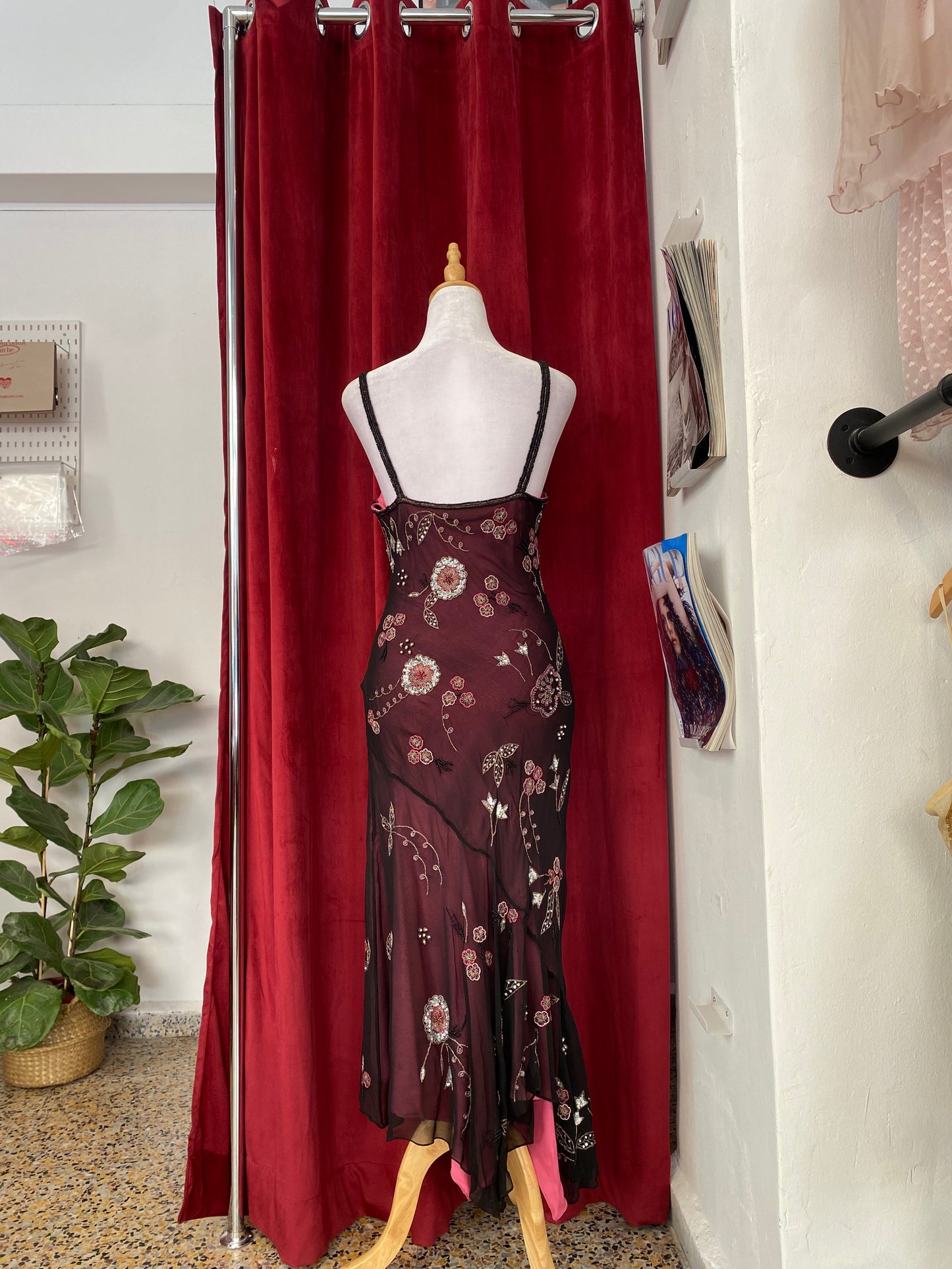 100% silk Brand new black with pink sequin gown 🖤
