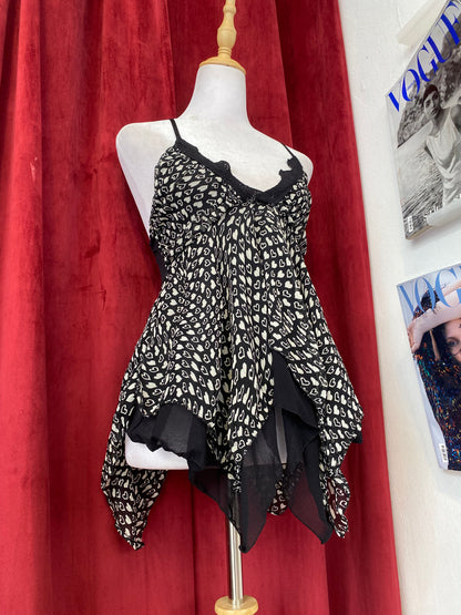 Summer asymmetrical top with heart design 🤍