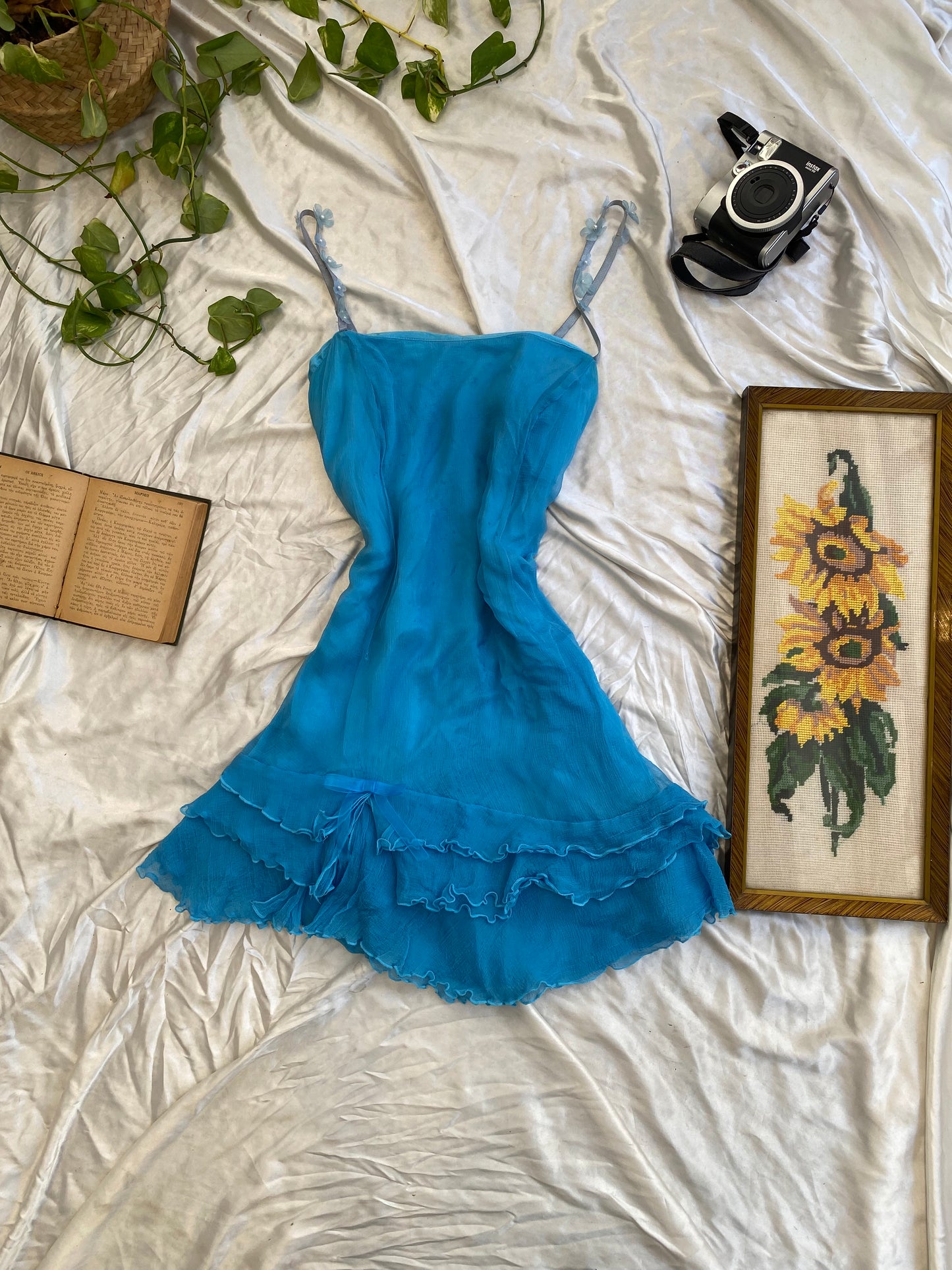 100% silk corseted dress with flower straps 🦋