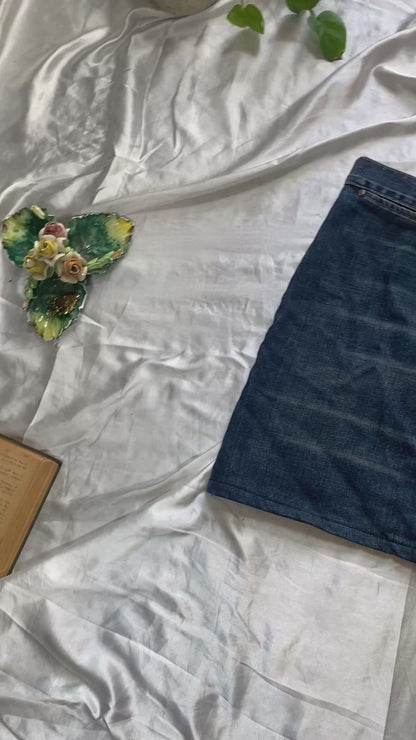 Levi’s Jean mini skirt