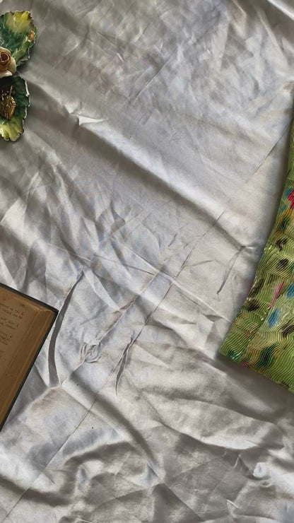 Green ethereal corset